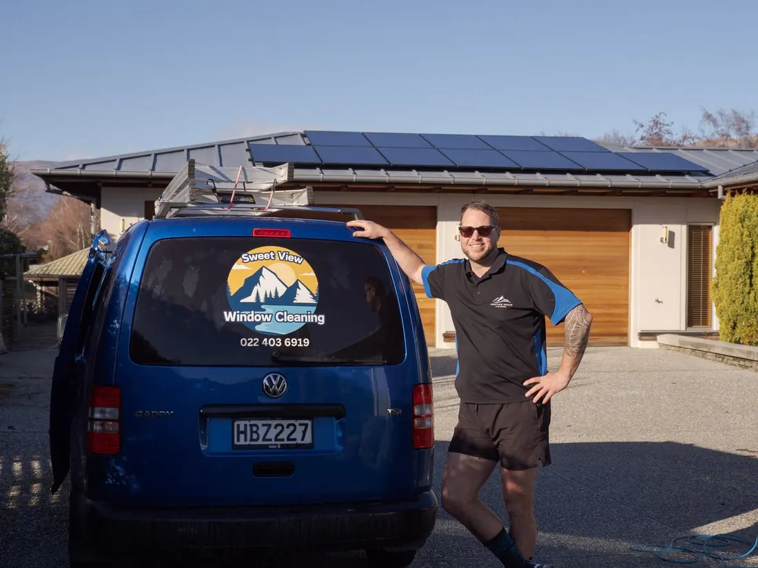 Mike and the Sweetview van at a Wanaka home